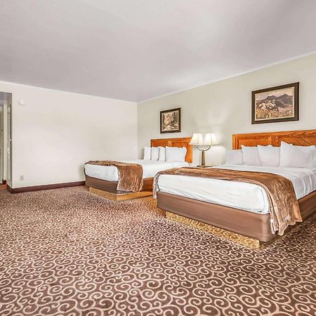 Red Arrow Inn & Suites, A Travelodge By Wyndham Montrose Exterior foto